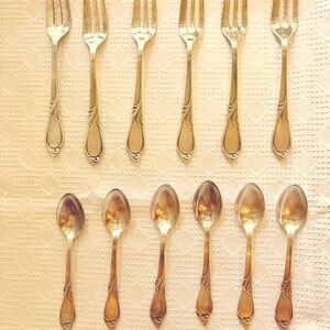 Vintage silver plated dessert forks and spoons set. Circa 1960s